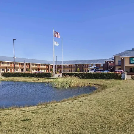 Quality Inn & Suites Owasso Us-169